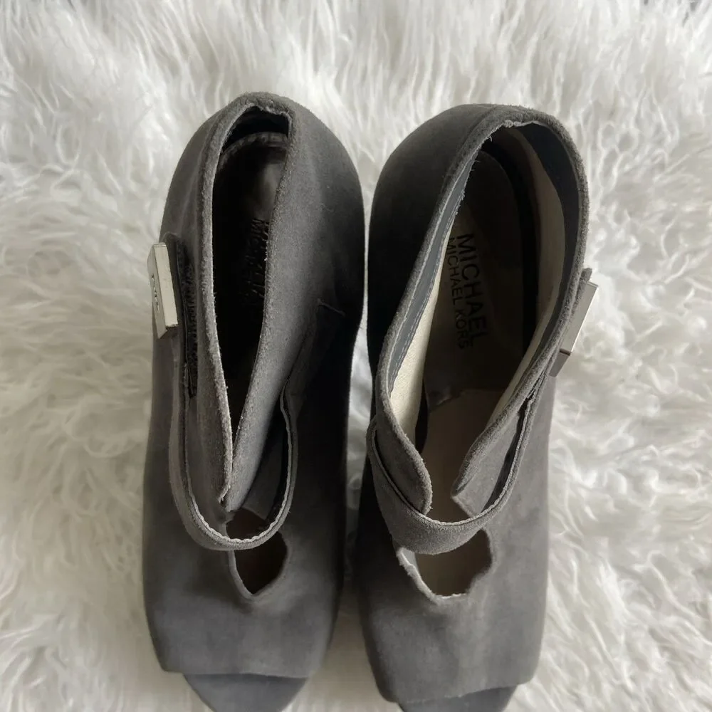 Michael Kors Womens Devenport Bootie Pump Size 9 Gray Suede Open Toe High Heel